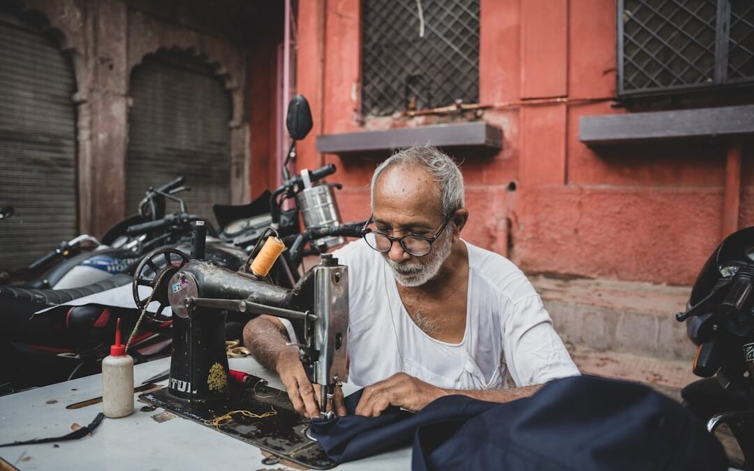 Photo life insurance surrender value rules India