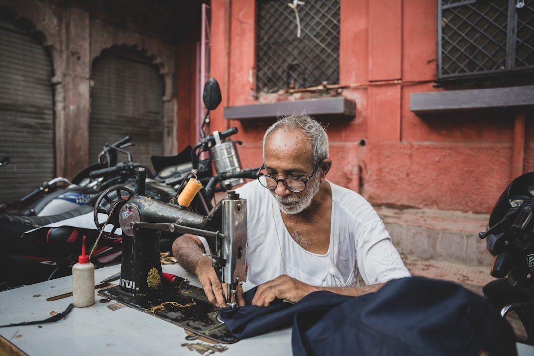 Photo life insurance surrender value rules India