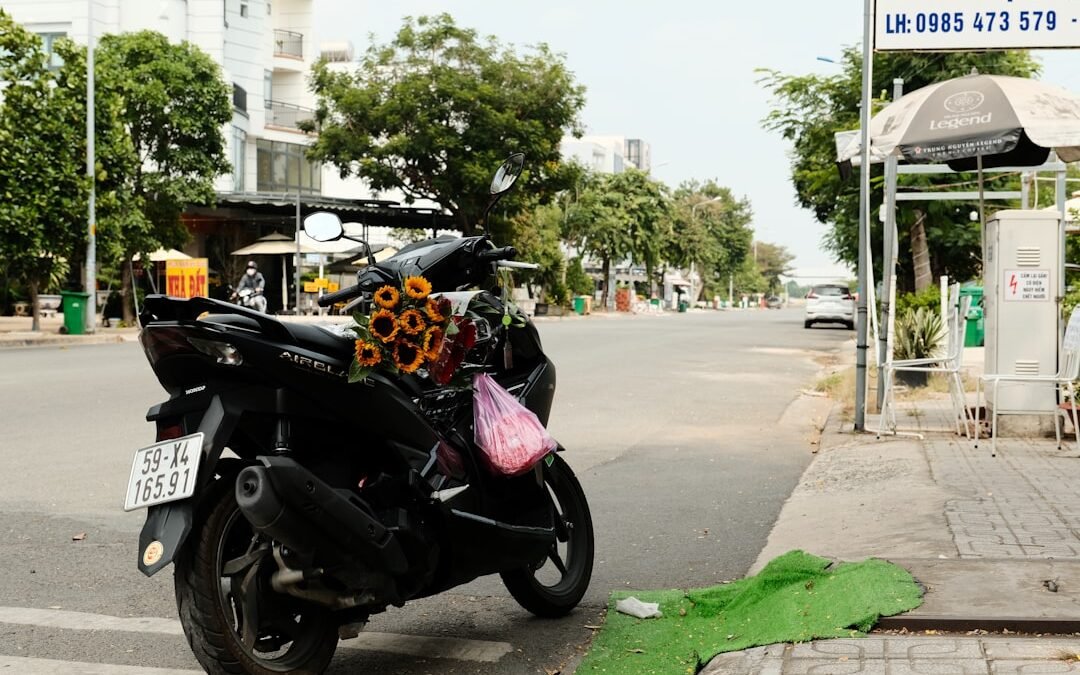 Two-Wheeler Accident Insurance: Helmet Discounts and Safety Feature Premium Reductions