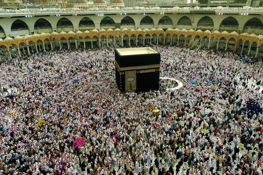 Mecca pilgrimage crowd
